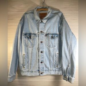 VTG Levis 1990s Jean Trucker Jacket Size Large Made In USA 70507-0334 Light Wash